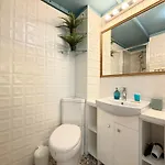 Kosciuszki Lavish With Mezzanine By Bookinghost * ורוצלב