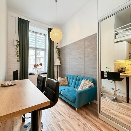 Kosciuszki Lavish With Mezzanine By Bookinghost *