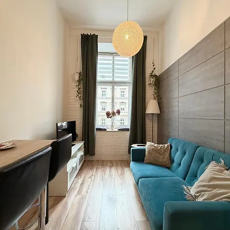 Kosciuszki Lavish With Mezzanine By Bookinghost Apartman