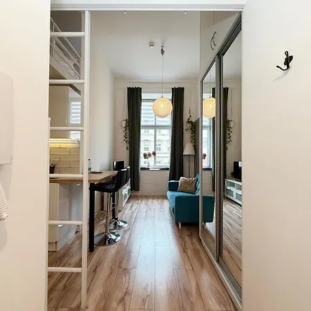 Kosciuszki Lavish With Mezzanine By Bookinghost Wrocław